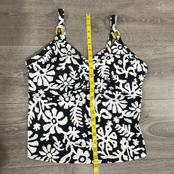 NWOT Lands’ End Black White Tropical Floral Tankini Top Gold Strap Accent 18W - Picture 7 of 12